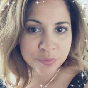 Meet your Posher, Lorna